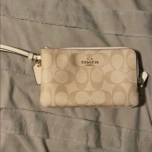 Vintage coach wristlet